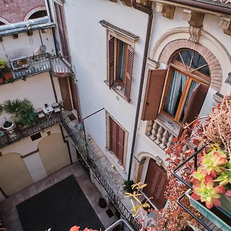 Dimora Del Filosofo Apartment
